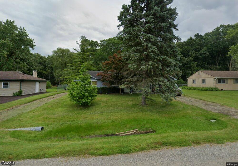 1875 Henbert Rd, West Bloomfield, MI 48324 - photo 1