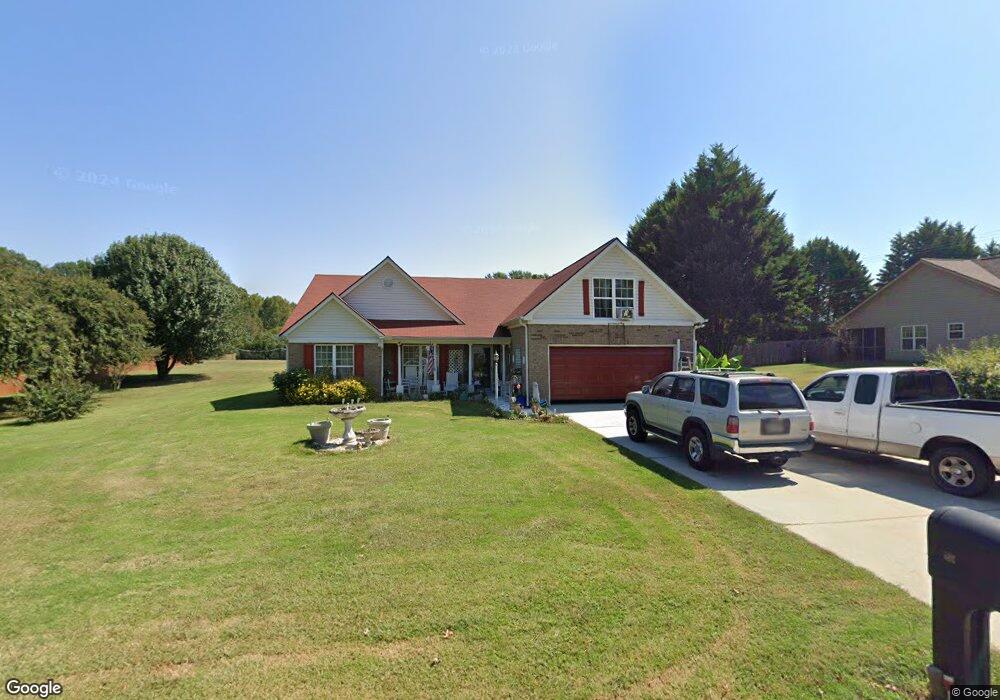 52 Kiley Dr, Hoschton, GA 30548 - photo 1