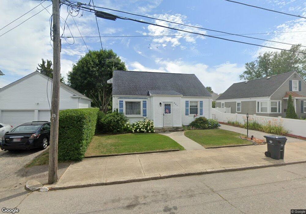 341 Pullen Ave, Pawtucket, RI 02861 - photo 1