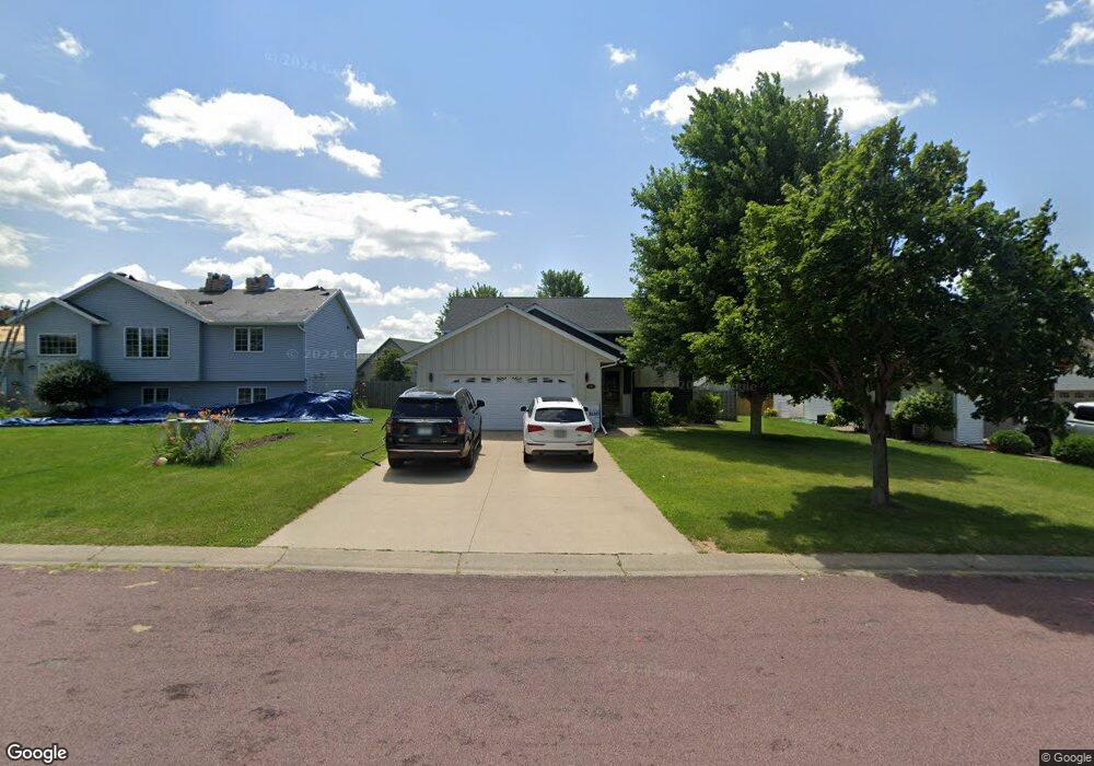 304 Cole Ct, Mankato, MN 56001 - photo 1