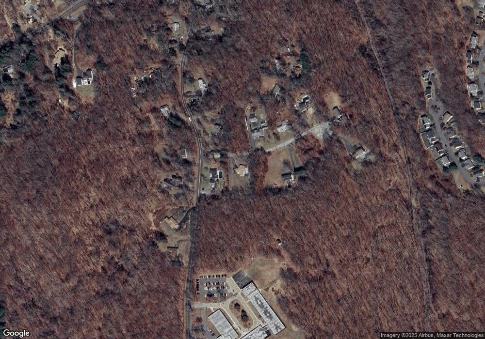 10 Oak Ridge Rd, Monroe, CT 06468 - photo 1