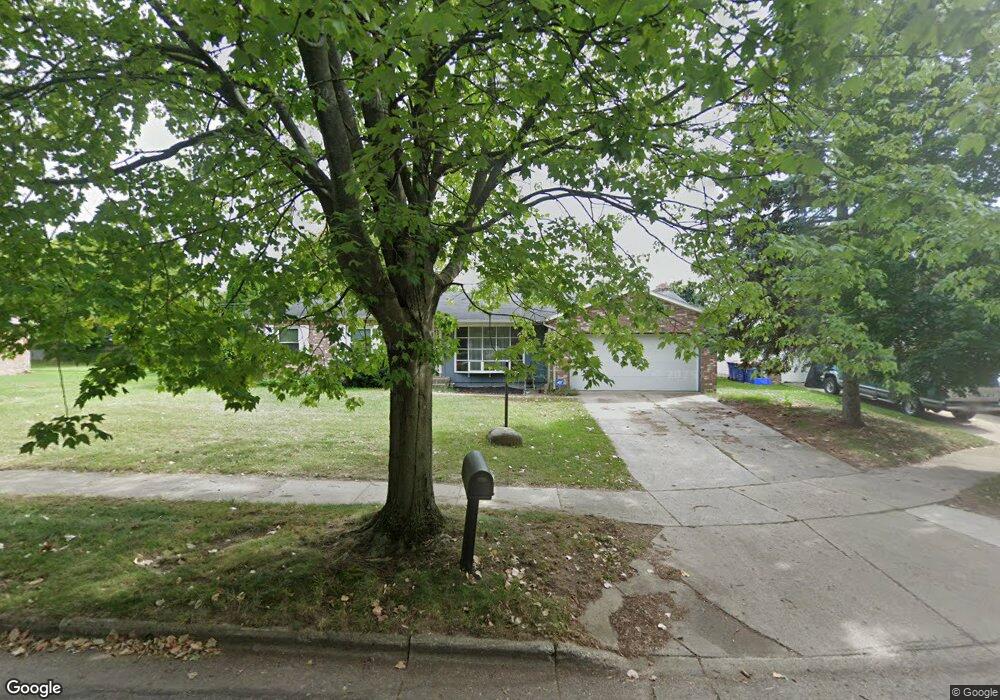 1226 Dale Ct NE, Grand Rapids, MI 49505 - photo 1