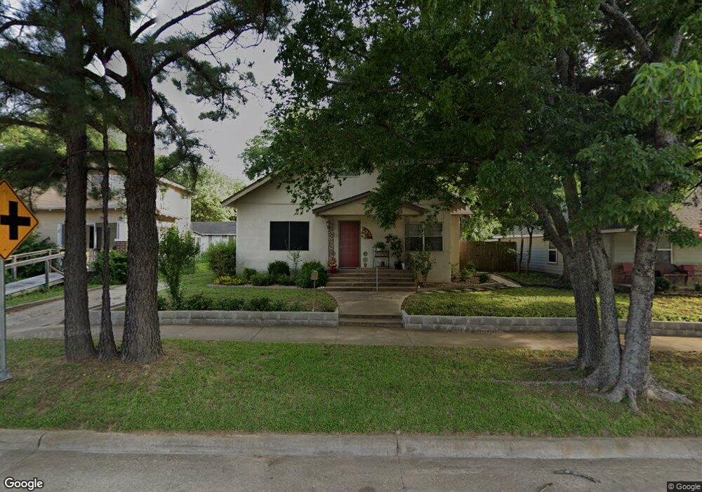 1019 W Crawford St, Denison, TX 75020 - photo 1