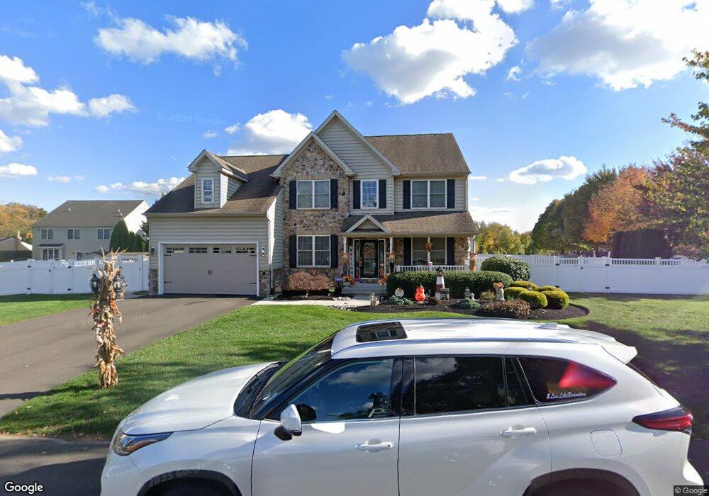 1025 Rose Ct, Levittown, PA 19056 - photo 1