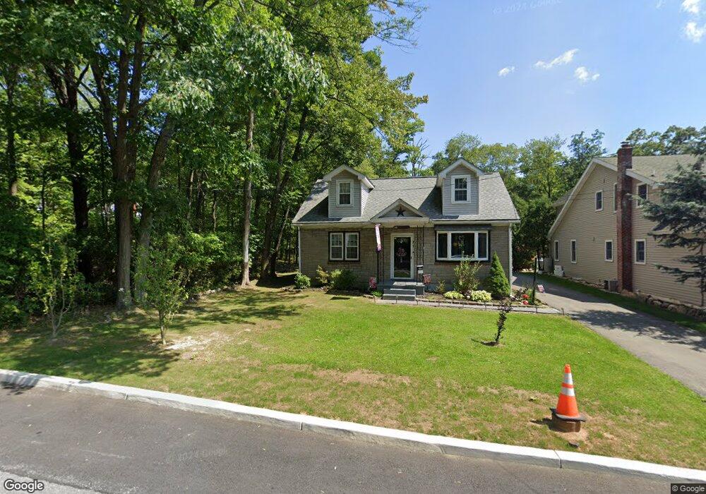 71 Roosevelt St, Wind Gap, PA 18091 - photo 1