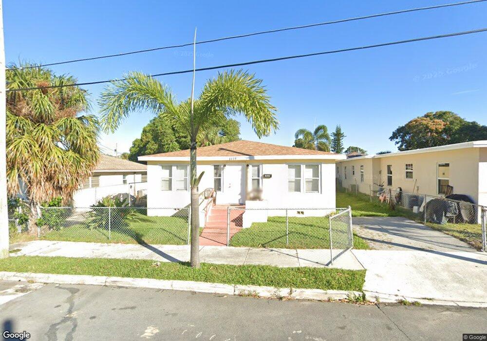 1039 Grant St, West Palm Beach, FL 33407 - photo 1