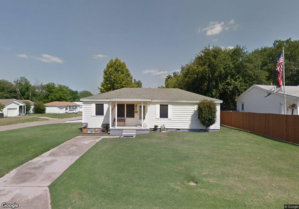 1806 Comanche St, Ardmore, OK 73401 - photo 1