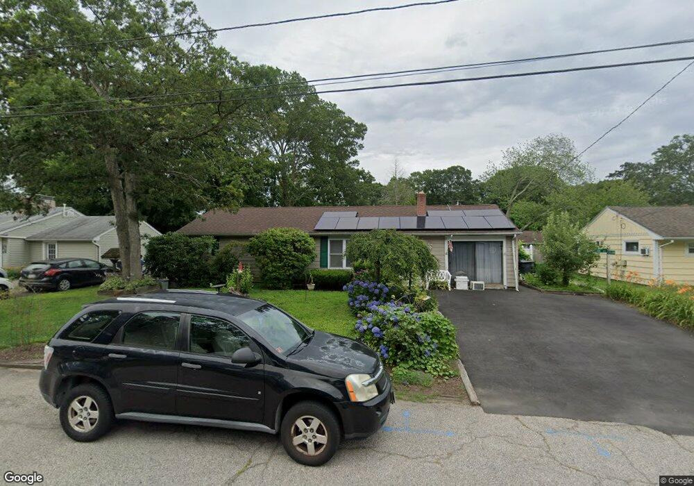 36 New Britain Dr, Warwick, RI 02889 - photo 1