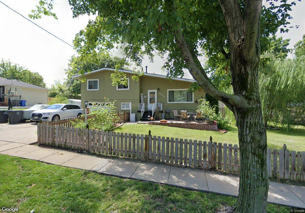 721 E Diehl Ave, Des Moines, IA 50315 - photo 1