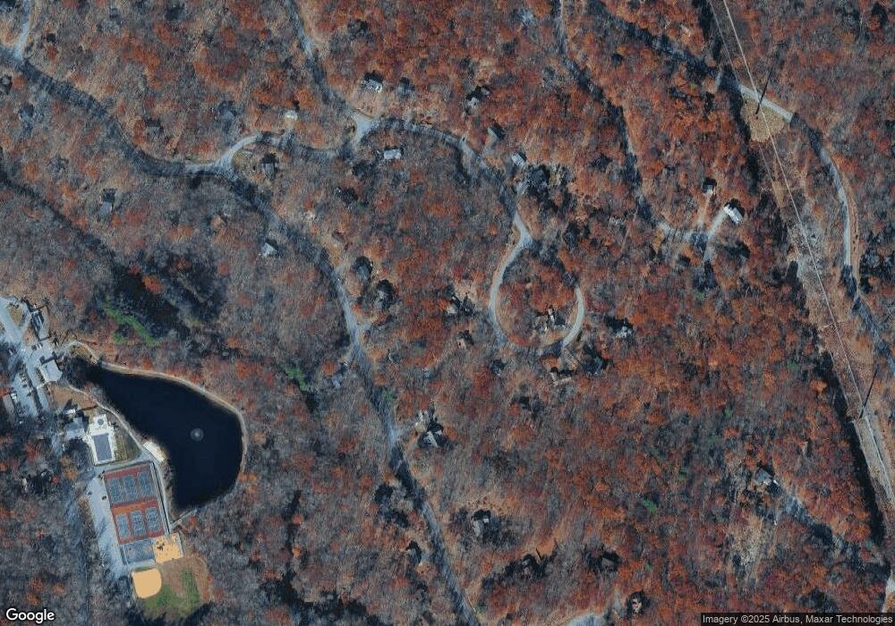 862 Saw Creek Estate, Bushkill, PA 18324 - photo 1