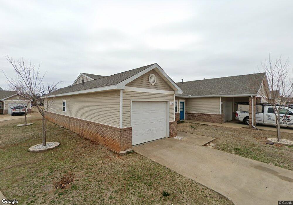 518 N 7th St, Rogers, AR 72756 - photo 1