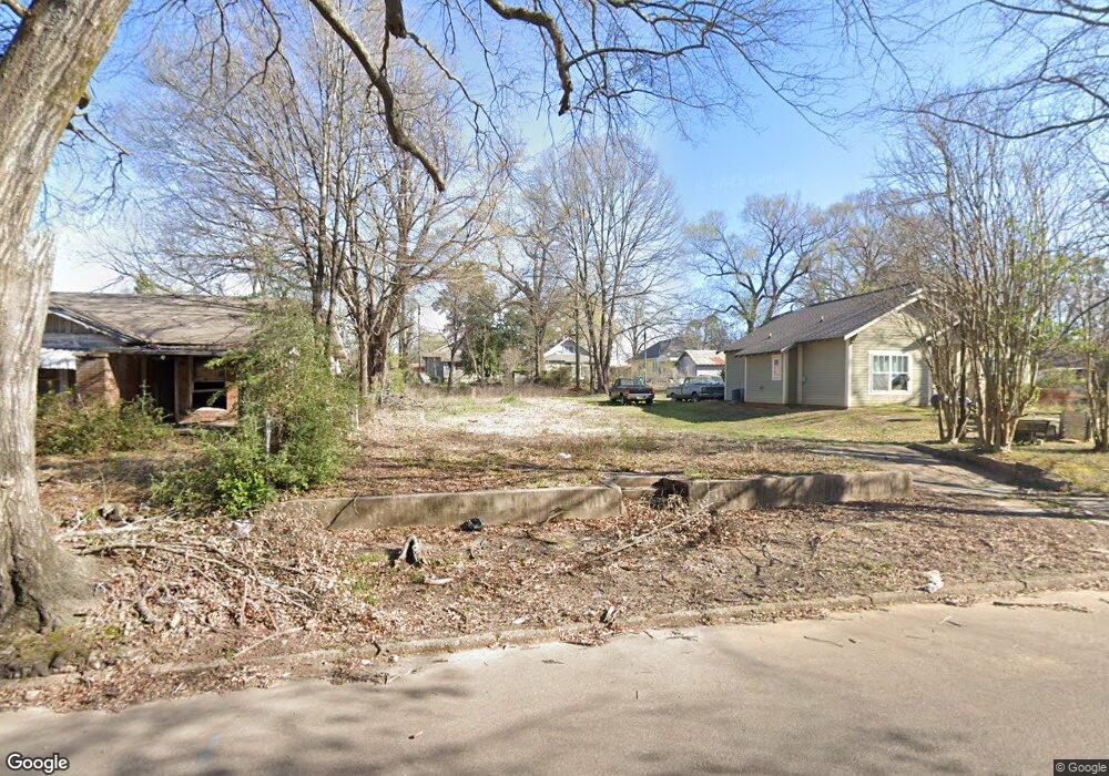 1518 W 10th St, Texarkana, TX 75501 - photo 1