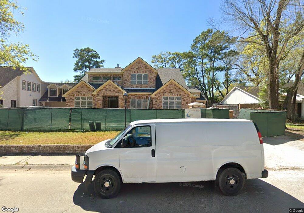 10219 Shady River Dr, Houston, TX 77042 - photo 1