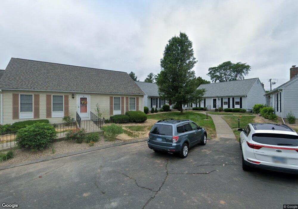 5 Ambleside Ct, Suffield, CT 06078 - photo 1