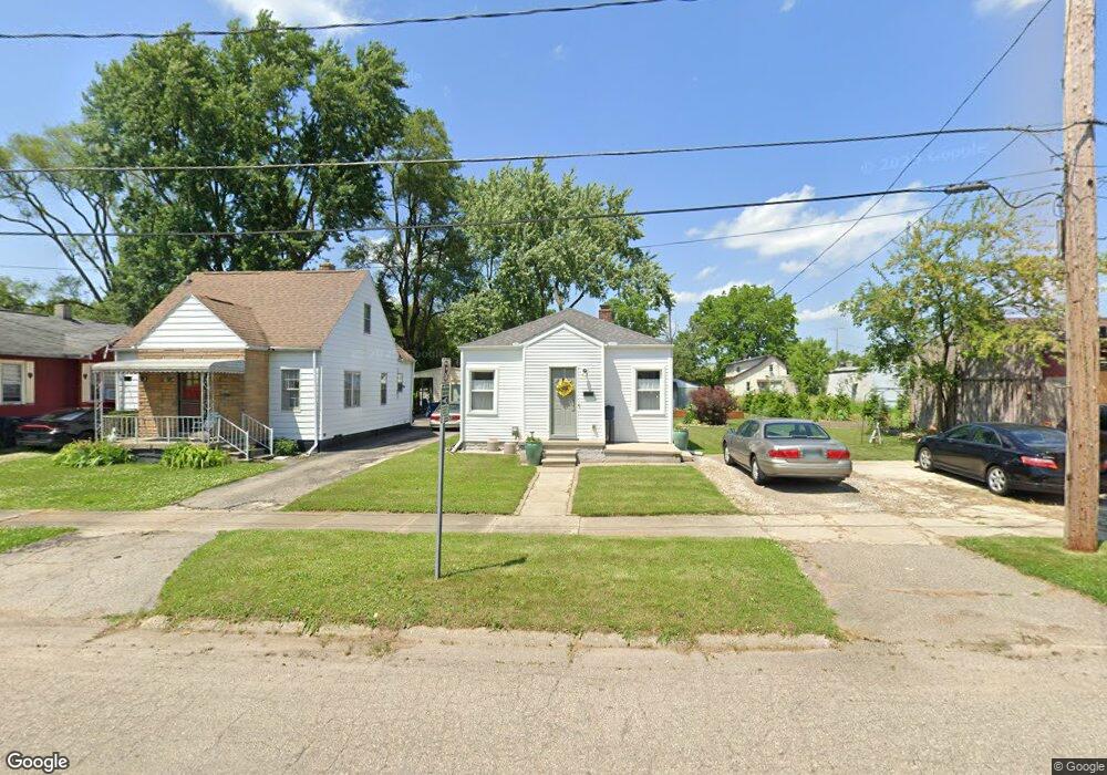 1014 SiMcOe Ave, Flint, MI 48507 - photo 1