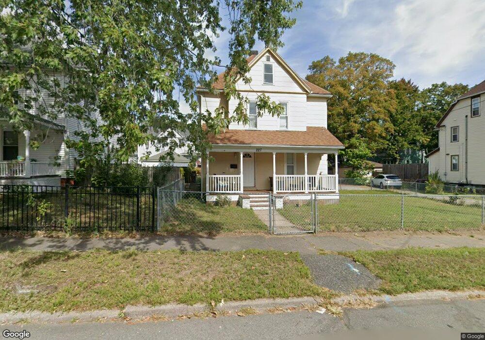 227 W Franklin St, Holyoke, MA 01040 - photo 1