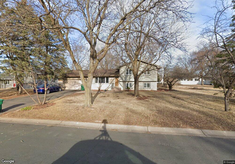 9964 Quaker Ln N, Maple Grove, MN 55369 - photo 1