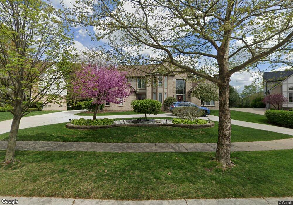 4094 Ledgestone Dr, Troy, MI 48098 - photo 1