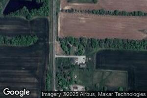 1518 Blue Mound Rd, Flora, IL 62839