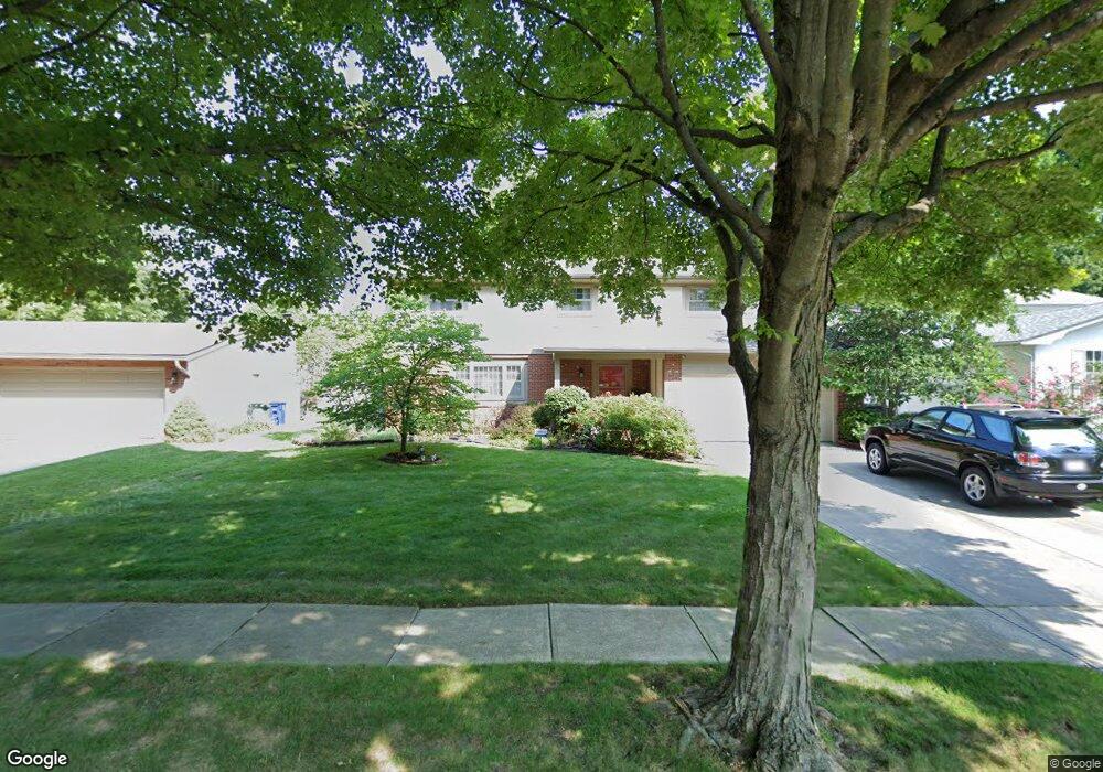 1896 Faymeadow Ave, Columbus, OH 43229 - photo 1