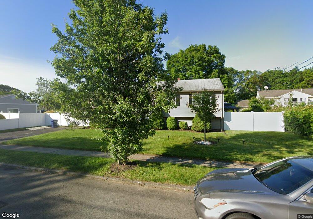 36 Robin Rd, West Haven, CT 06516 - photo 1