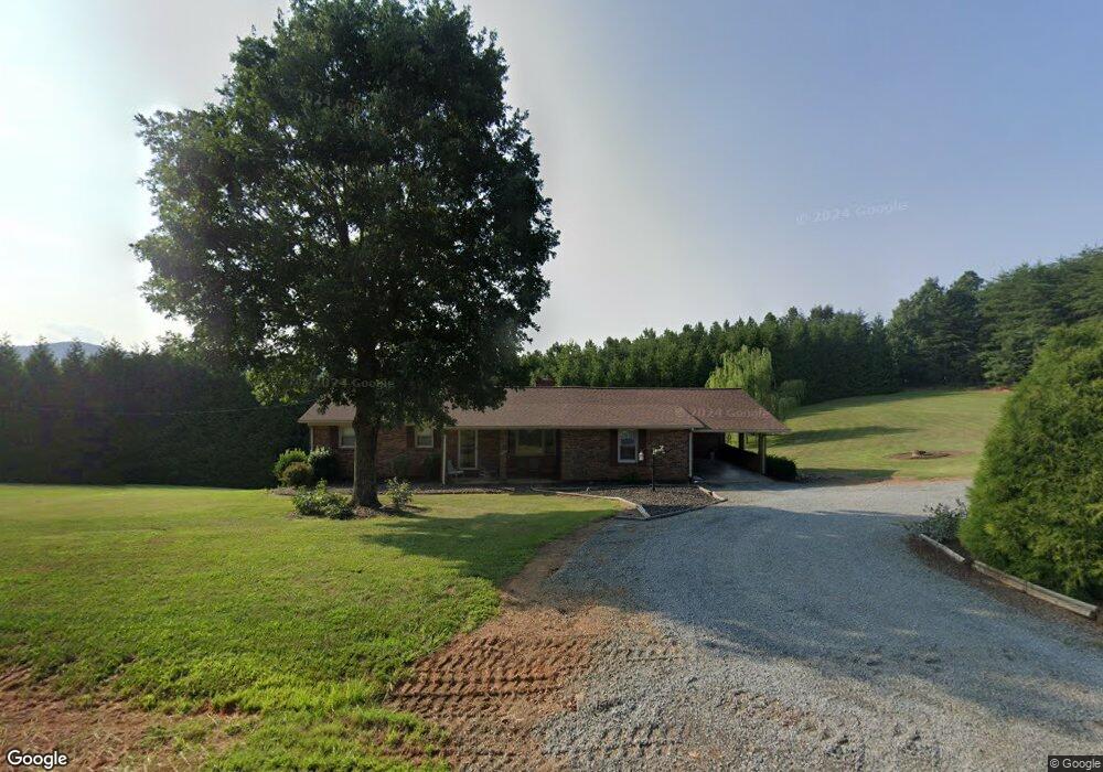 1936 Robinhood Rd, Callands, VA 24530 - photo 1