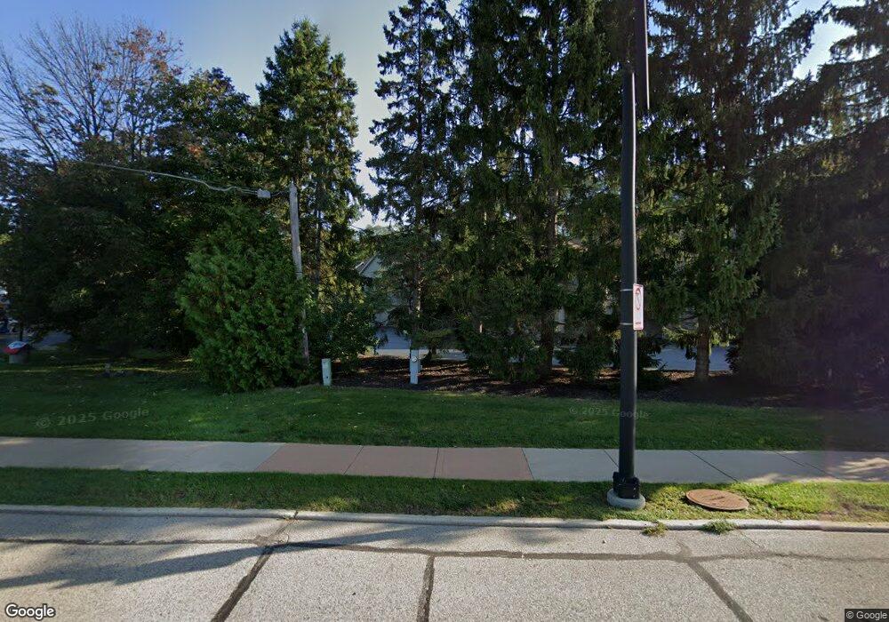 N75w13852 Appleton Ave B, Menomonee Falls, WI 53051 - photo 1