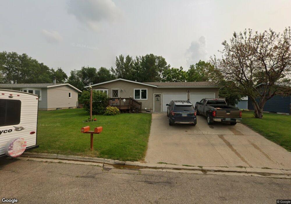1003 14th St SW, Jamestown, ND 58401 - photo 1