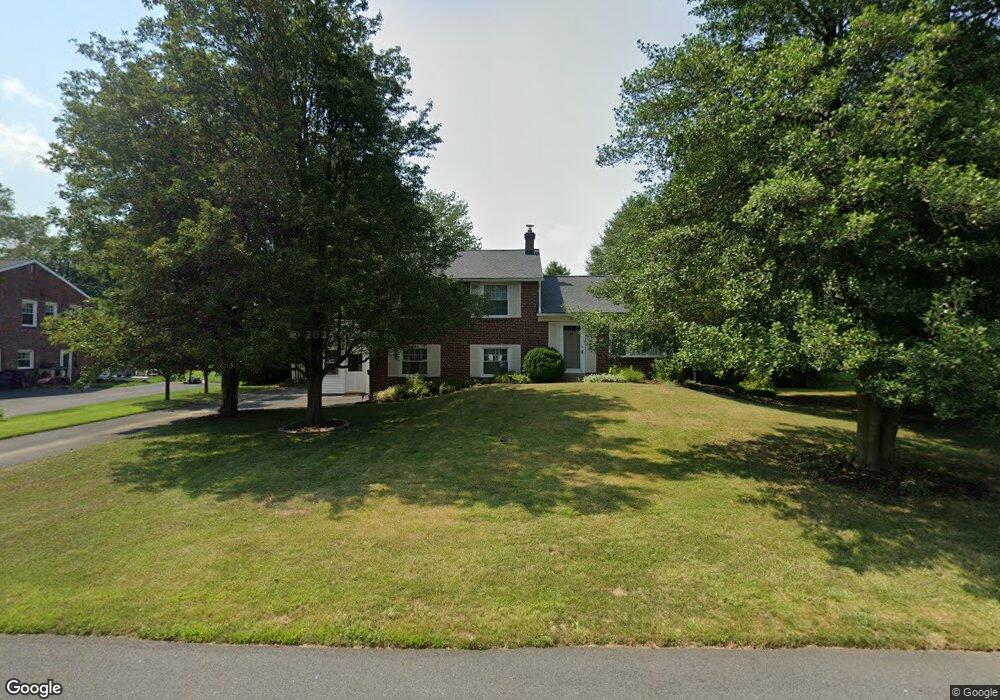 111 Cameron Dr, Wallingford, PA 19086 - photo 1