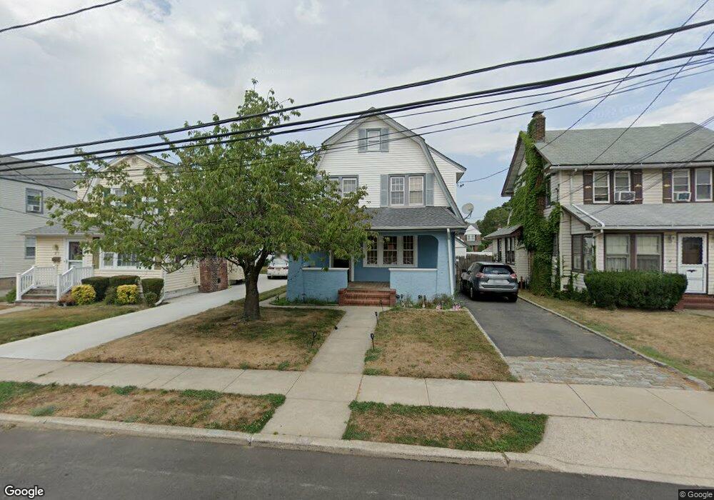 29 Malden Ave, Lynbrook, NY 11563 - photo 1