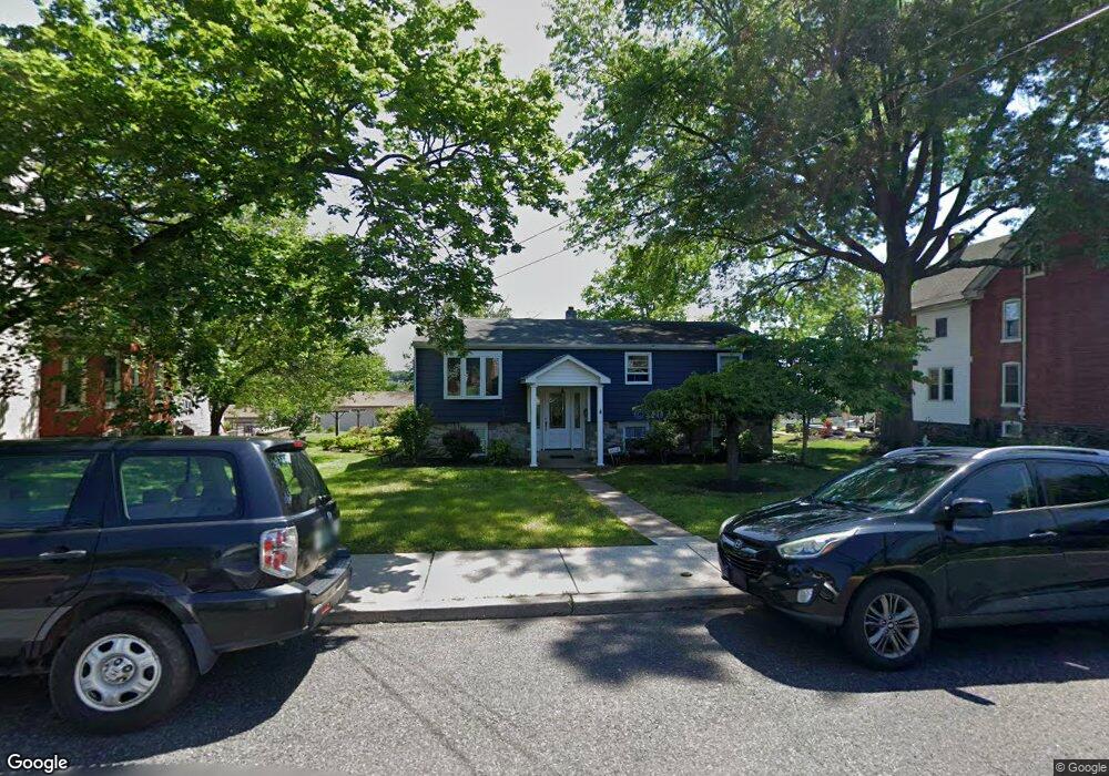 466 1/2 Penn St, Pennsburg, PA 18073 - photo 1