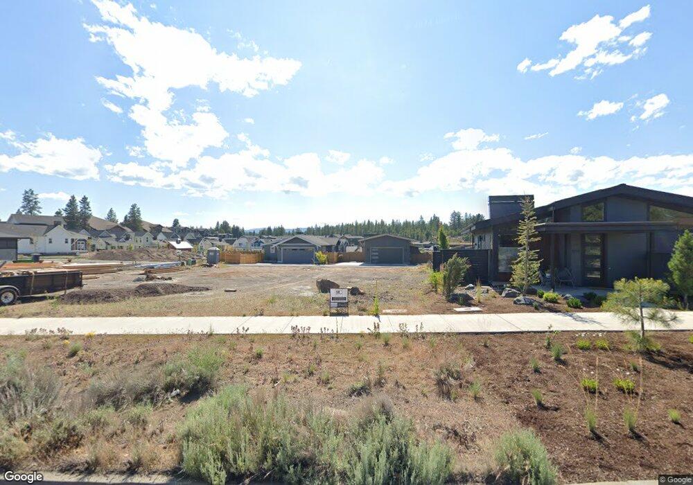 1259 NW Mt Washington Dr, Bend, OR 97703 - photo 1
