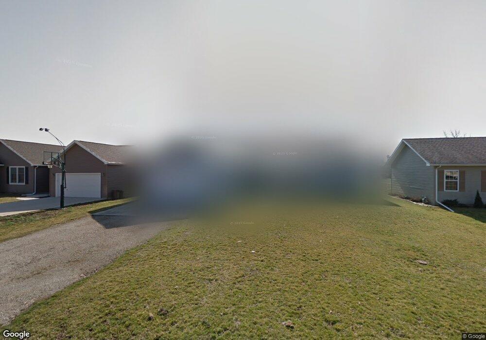 1812 N Logan St, Lincoln, IL 62656 - photo 1