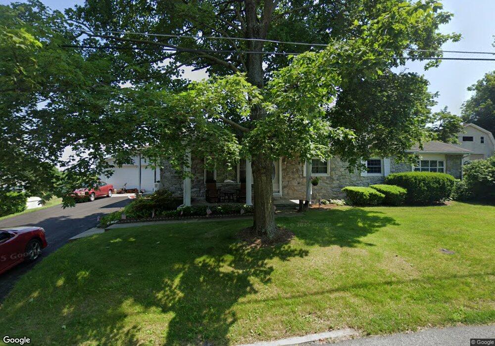 1854 Leedy Dr, Chambersburg, PA 17202 - photo 1