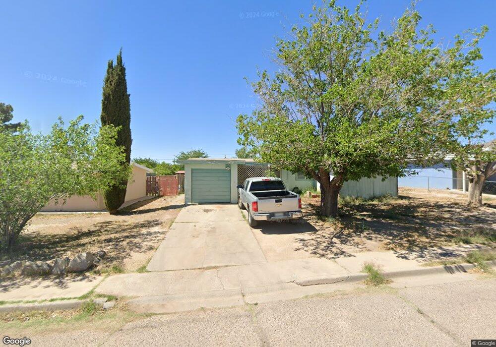 2409 Telles Ave unit 1, Alamogordo, NM 88310 - photo 1