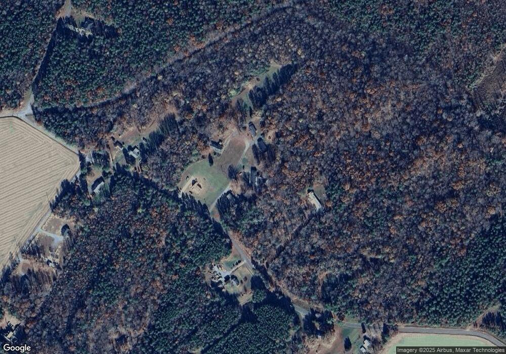 62 Rhode Island Ln, West Point, VA 23181 - photo 1