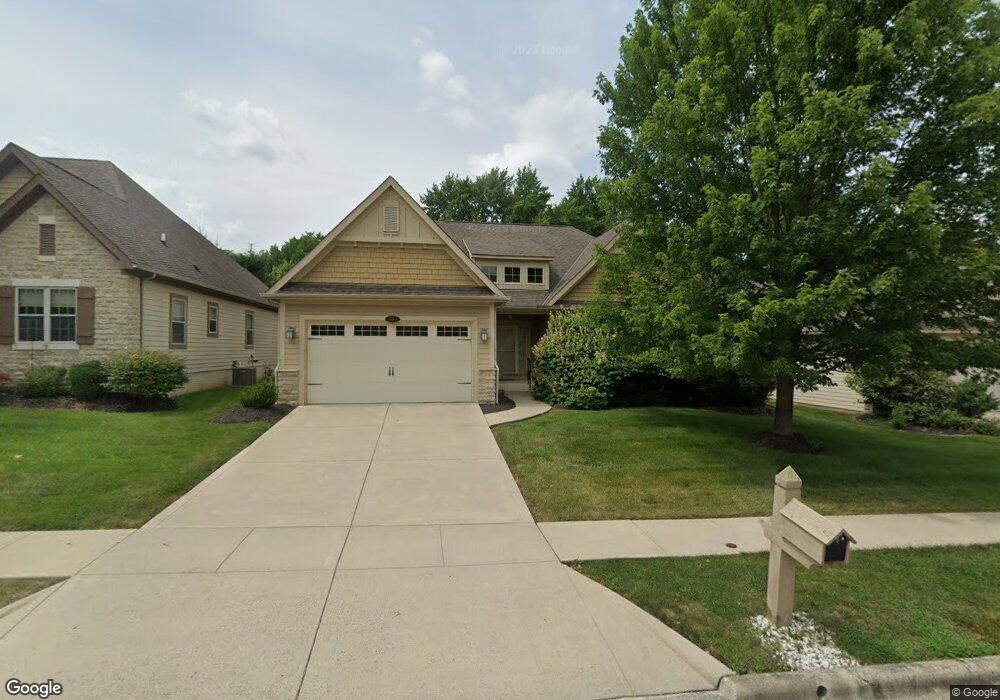1084 Kempton Run Dr, Columbus, OH 43235 - photo 1