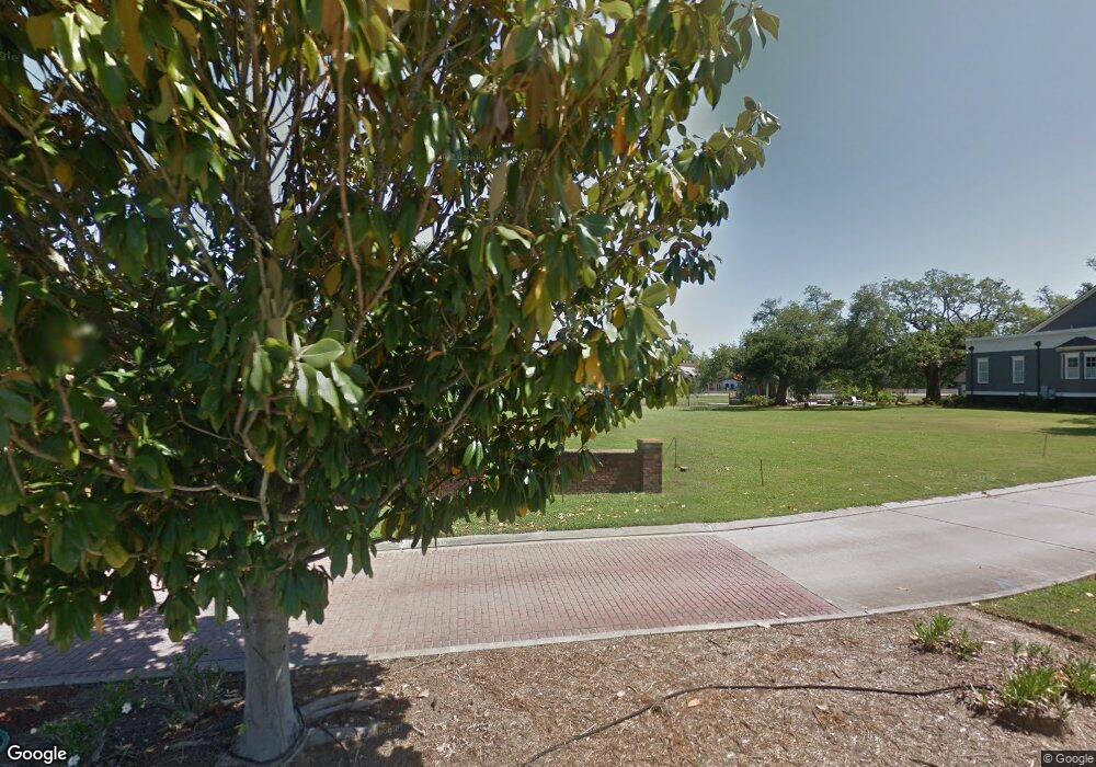 1 Glen Oaks Dr, Houma, LA 70360 - photo 1