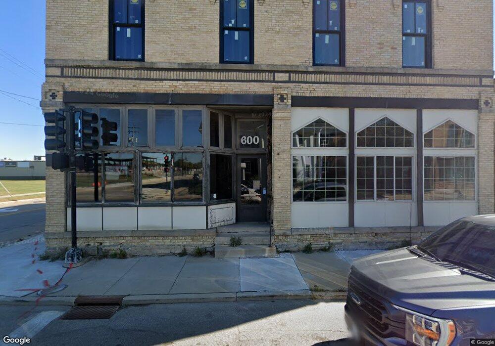 600 Oregon St, Oshkosh, WI 54902 - photo 1