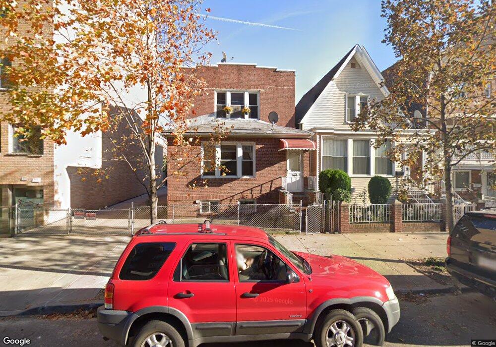 3069 38th St, Astoria, NY 11103 - photo 1