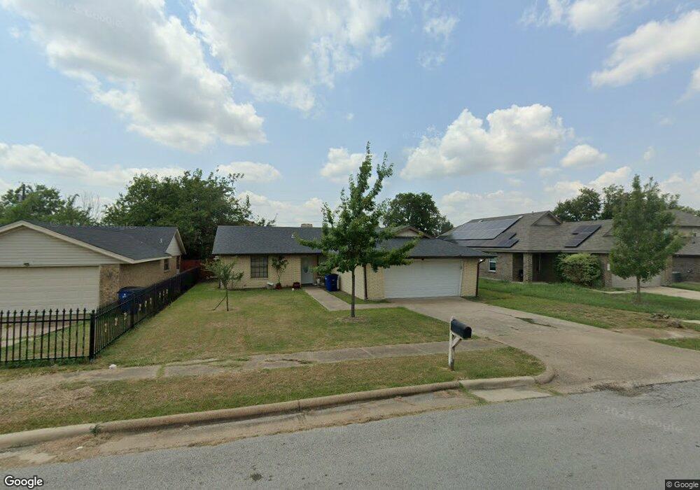 3403 S Cardinal St, Ennis, TX 75119 - photo 1