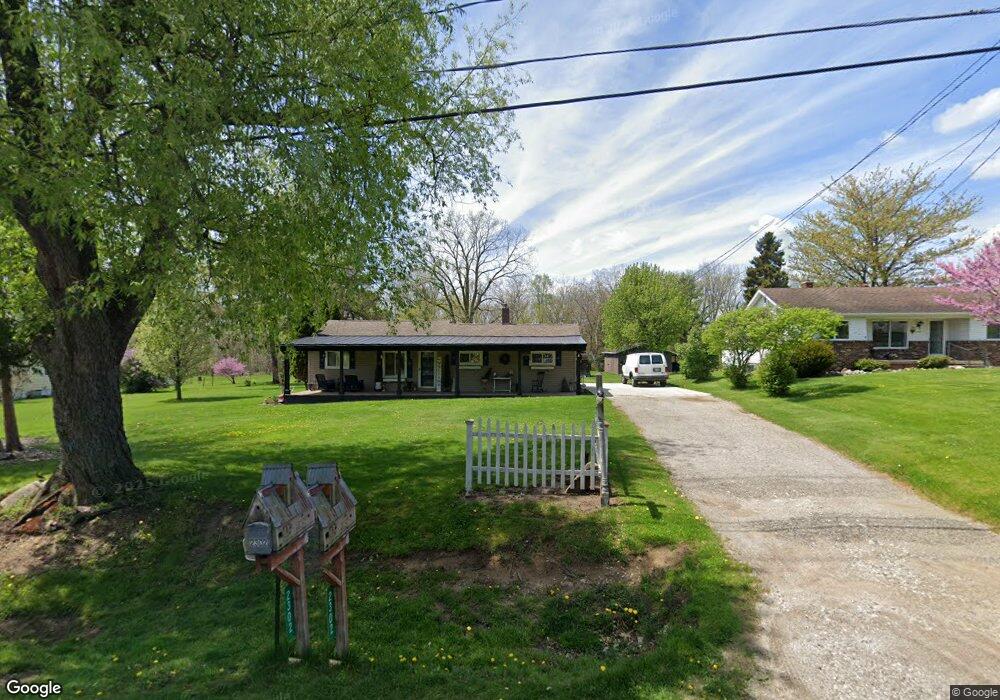 2302 Utley Rd, Flint, MI 48532 - photo 1