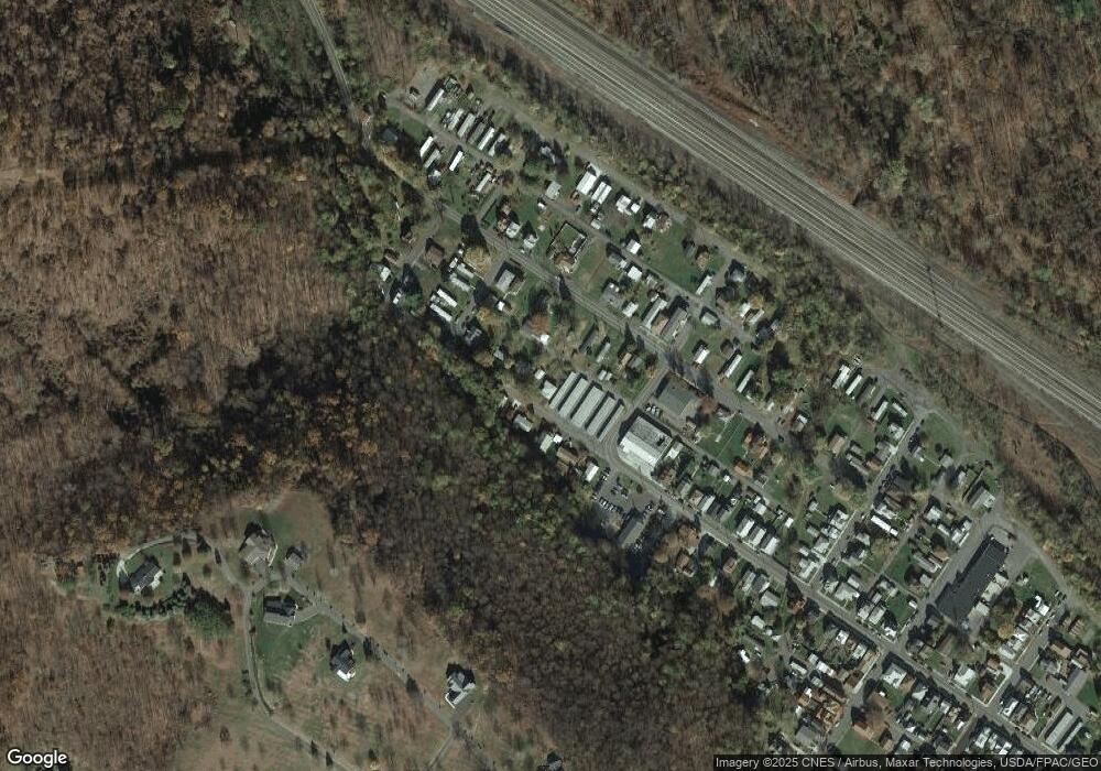 682 W Piedmont St, Keyser, WV 26726 - photo 1