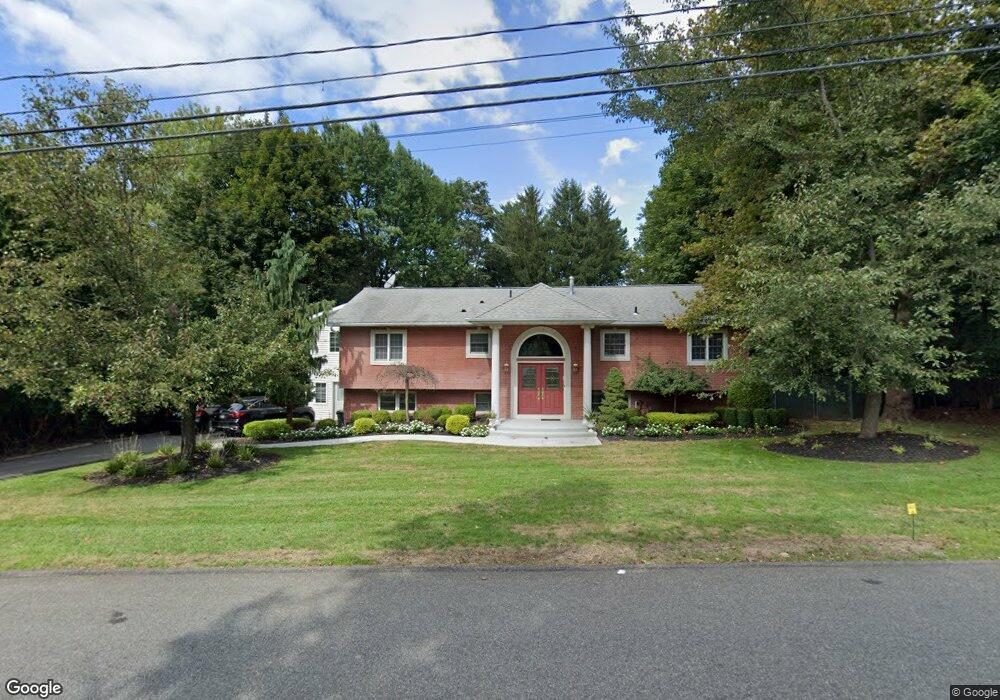 14 S Parker Dr, Monsey, NY 10952 - photo 1