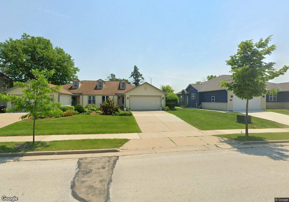 1709 Stardust Dr unit B, Waukesha, WI 53186 - photo 1