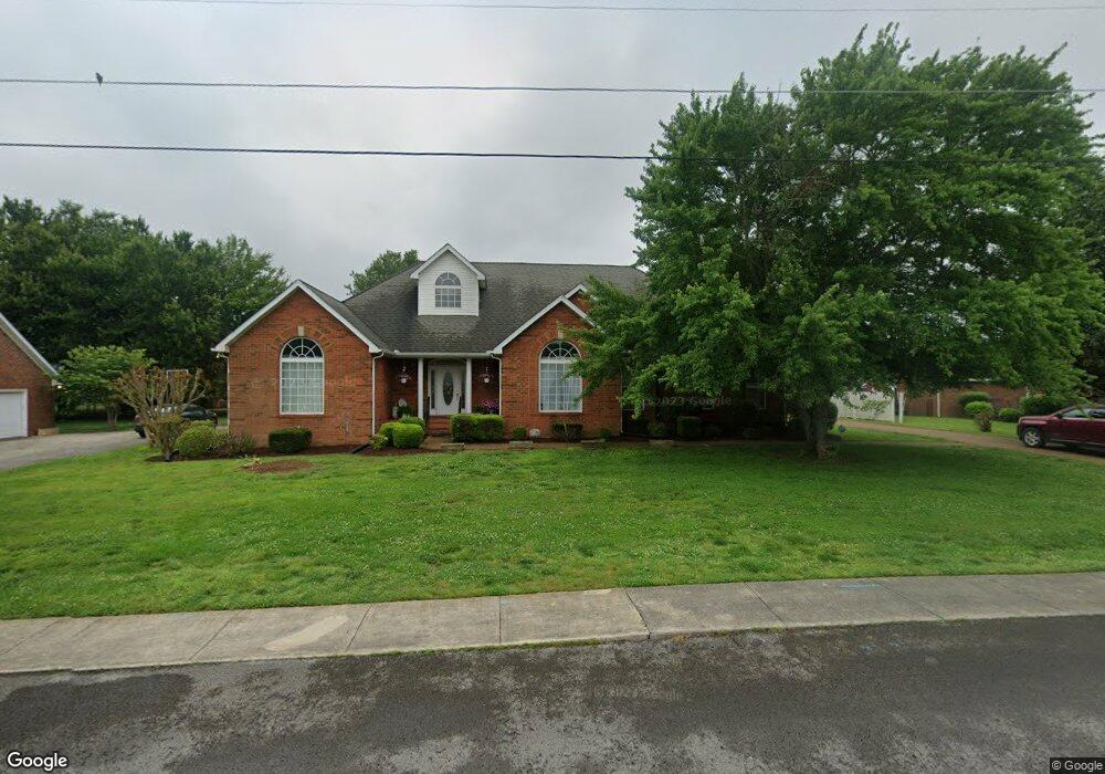 302 Green Hills Dr, Shelbyville, TN 37160 - photo 1