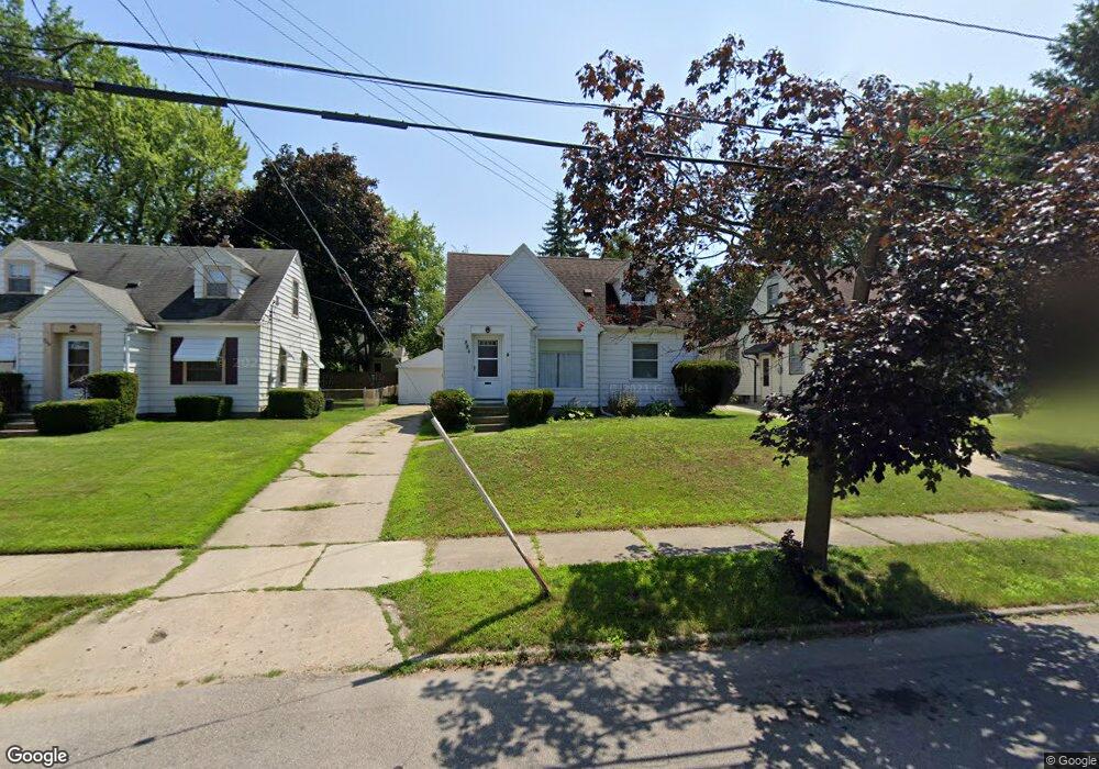 884 Arlington St NE, Grand Rapids, MI 49505 - photo 1