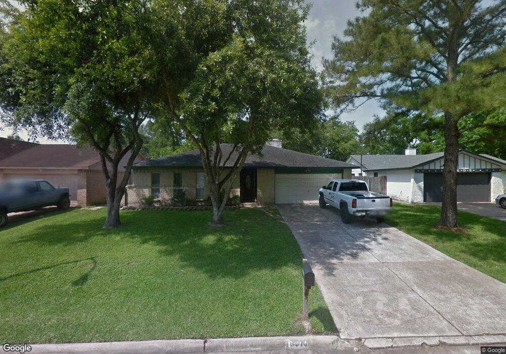 16610 Townes Rd, Friendswood, TX 77546 - photo 1
