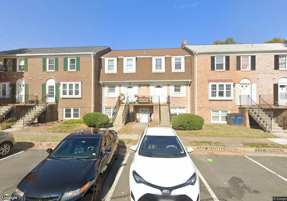 1016 Brixton Ct unit 1016A, Sterling, VA 20164 - photo 1