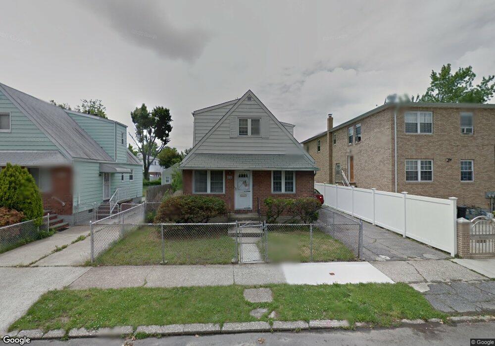 6408 138th St, Flushing, NY 11367 - photo 1